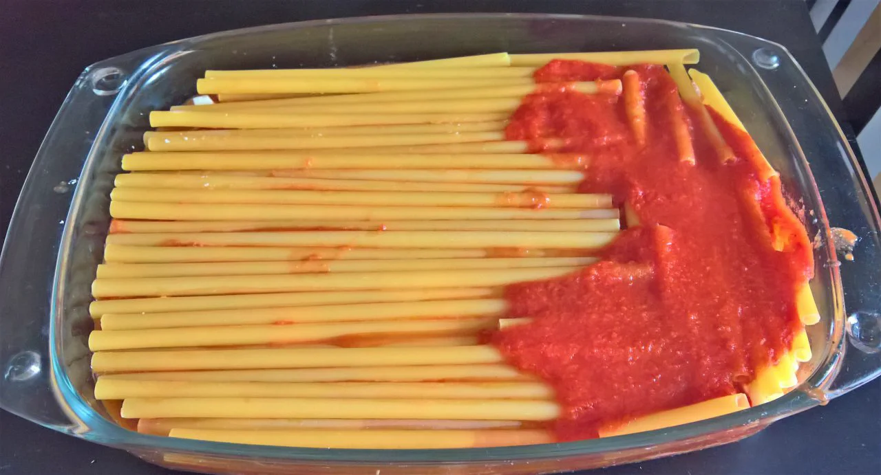 Maccheroni crudi al forno